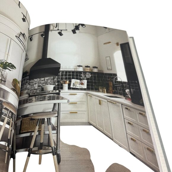 Joanna Gaines "Homebody" Hardcover Book First Edition No Dust Cover - Picture 12 of 13